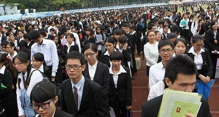 武汉出台举措吸引大学生留汉 今年提供一万个大学生见习岗位